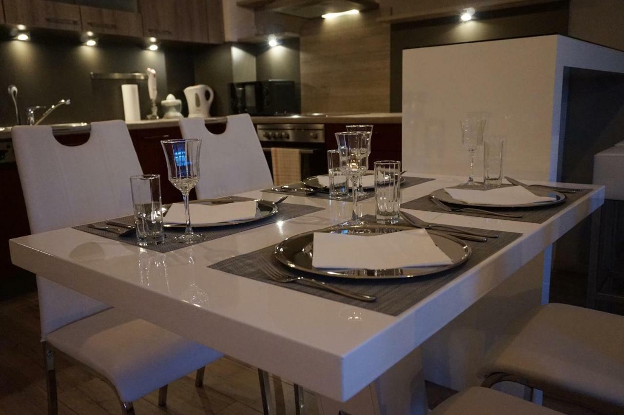 Gaestehaus Familie Loeffler - Ferienwohnung Am Stadtplatz In リッチャウ エクステリア 写真