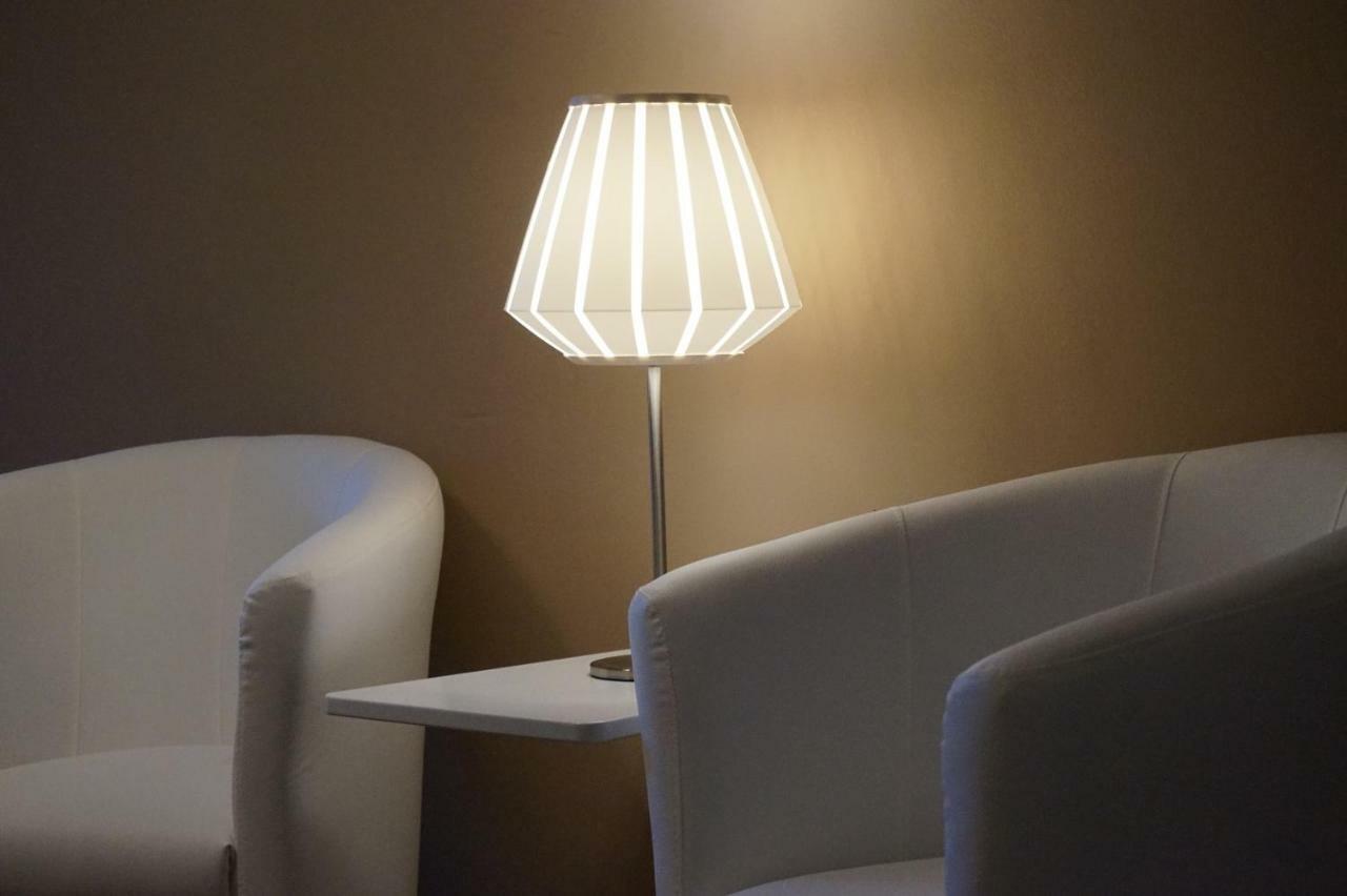 Gaestehaus Familie Loeffler - Ferienwohnung Am Stadtplatz In リッチャウ エクステリア 写真